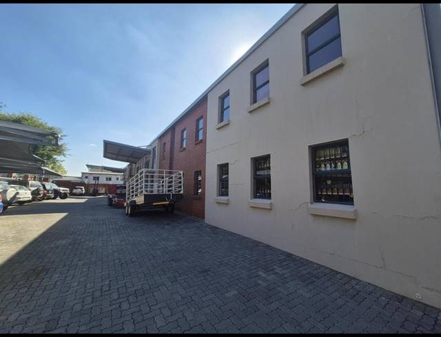 INDUSTRIAL PROPERTY TO RENT IN N4 GATEWAY INDUSTRIAL PARK